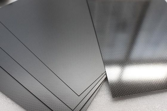 400 χ 500 χιλιοστά Μεγάλη παραγωγή 3K Plain Glossy Carbon Fiber Panel